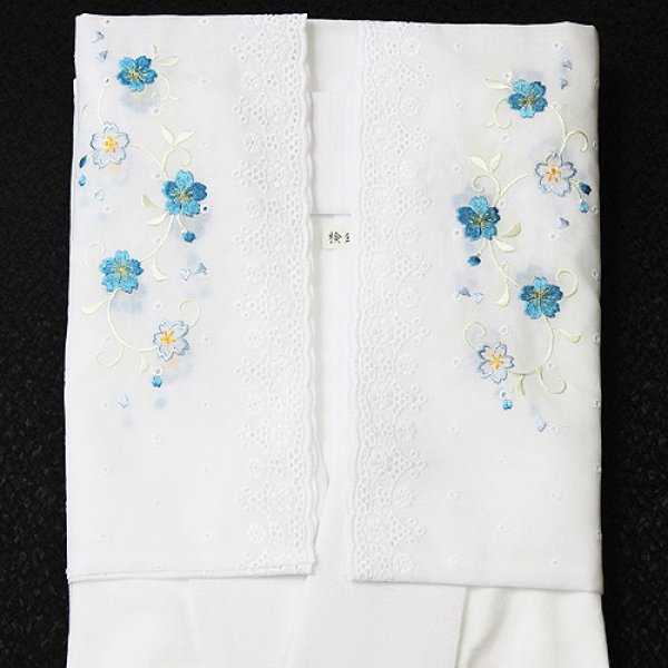 画像1: 夏物和装肌着　刺繍袖付き 半襦袢 絽襟掛け　青（S） (1)