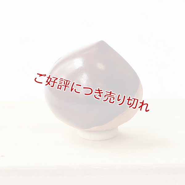 画像1: 黄楊根付　栗（小）A【岡壱名入り】　【2017年02月27日公開】 (1)