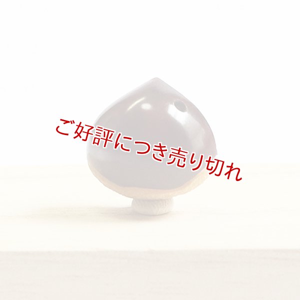 画像1: 黄楊根付　栗（小々）【岡壱名入り】 (1)
