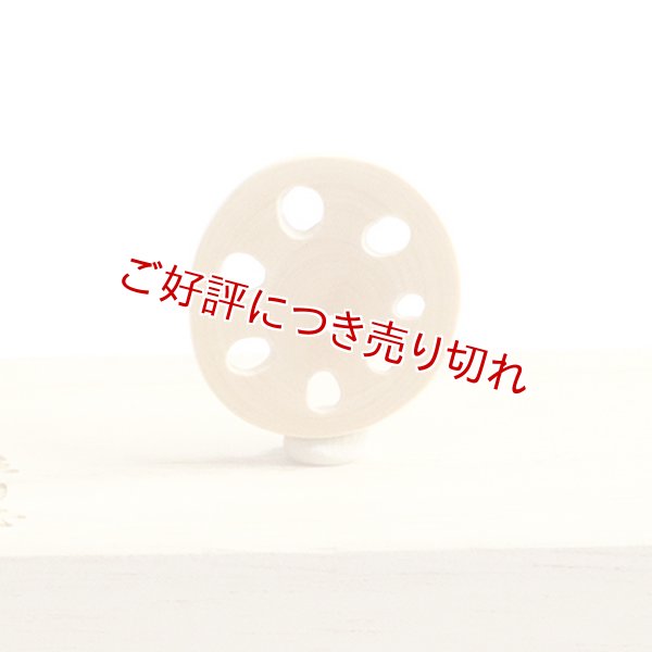 画像1: 黄楊根付　れんこん（C） (1)