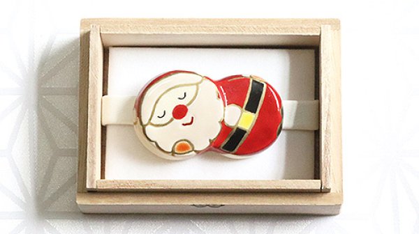画像1: 京焼き帯留め　サンタクロース　【桐箱付き】 (1)