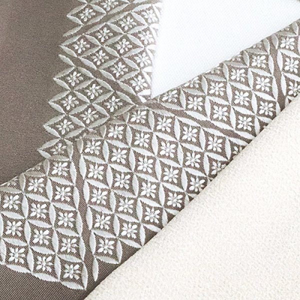 画像1: 刺繍半襟　七宝菊　煤色（すすいろ）（10） (1)