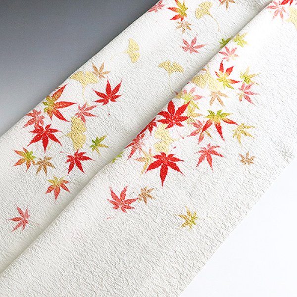 画像1: 手描き帯揚げ　紅葉（グレー） (1)