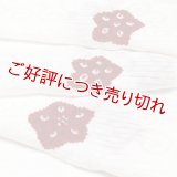 帯揚げ　絽輪出し白地桔梗 　臙脂（02）
