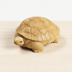 画像1: 黄楊根付　亀【岡壱名入り】【桐箱付き】（2025年6月掲載）
