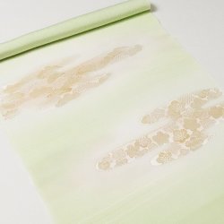 画像1: 帯揚げ　縫取霞に松竹梅　（04）