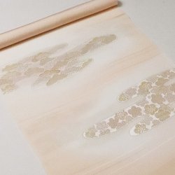 画像1: 帯揚げ　縫取霞に松竹梅　（02）