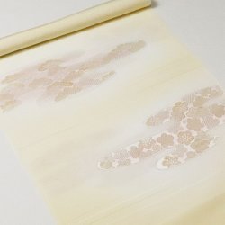 画像1: 帯揚げ　縫取霞に松竹梅　（03）