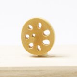 黄楊根付　れんこん（A）（2025年10月27日掲載）