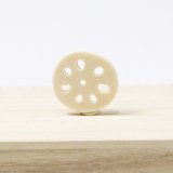 黄楊根付　れんこん（象牙）（C）（2025年10月27日掲載）