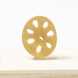 画像1: 黄楊根付　れんこん（C）（2025年10月27日掲載）