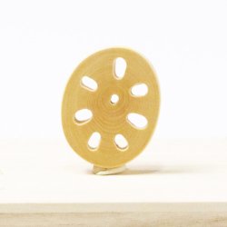 画像1: 黄楊根付　れんこん（B）（2025年10月27日掲載）