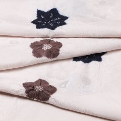 画像1: 帯揚げ　輪出し二色梅紅葉　（01）