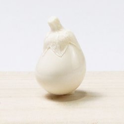 画像1: 象牙根付　なすび（象牙）【岡壱名入り】【桐箱付き】（2025年12月8日掲載）