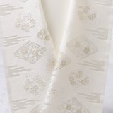 半襟　縫取りエ霞に菱花　オフホワイト（02）