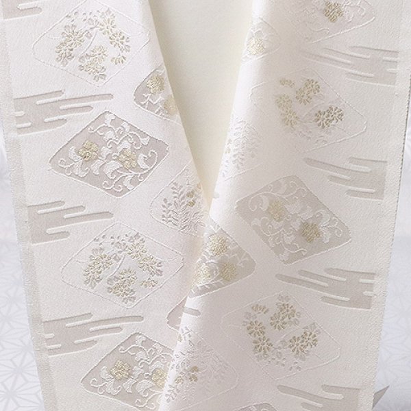 画像1: 半襟　縫取りエ霞に菱花　サモンピンク（01） (1)