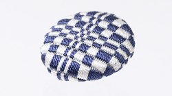 画像1: 帯留め　絽刺し　変わり市松（紺白）