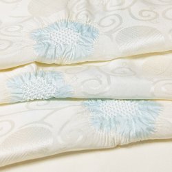 画像1: 帯揚げ　輪出し五ツ梅　オフホワイト／白藍（しらあい）（06）