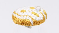 画像1: 帯留め　絽刺し　叫び（山吹）