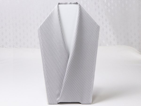 画像3: 無地半襟　ふくれ織り　斜線柄　銀鼠（ぎんねず）（08） (3)