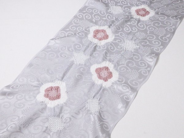 画像2: 帯揚げ　輪出し白場取り小花　灰青（はいあお）／梅鼠（うめねず）（17） (2)