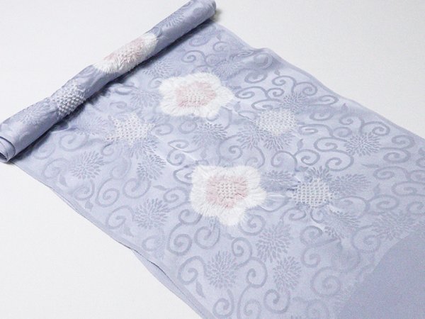 画像4: 帯揚げ　輪出し白場取り小花　淡藤色（あわふじいろ）／鴇鼠（ときねず）（14） (4)