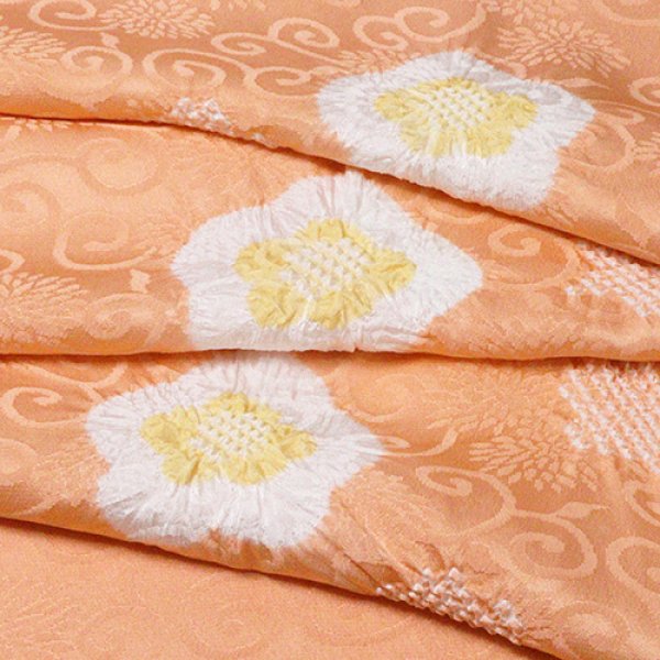 画像1: 帯揚げ　輪出し白場取り小花　東雲色（しののめいろ）／黄支子色（きくちなしいろ）（02） (1)