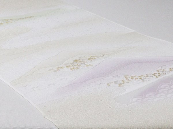 画像2: 帯揚げ　金銀縫取二色遠山霞　練色／白緑・白藤色（04） (2)