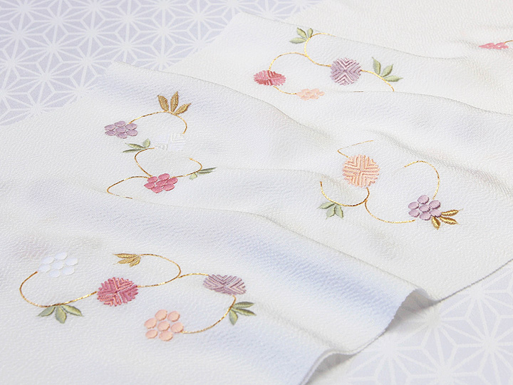 刺繍帯揚げ 天神唐草 白地 色 02 京都の着物和装小物 ゑり正 刺繍帯揚げ 天神唐草 白地 色 02 京都の着物和装小物 ゑり正